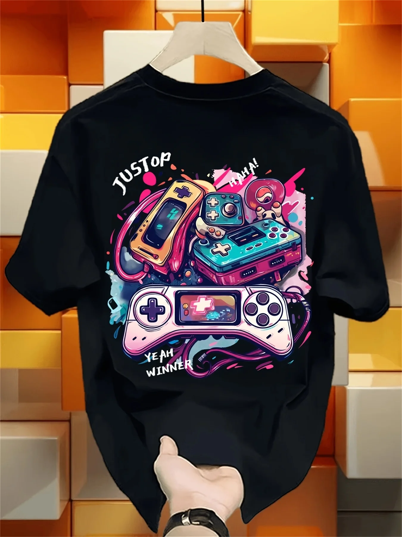 Retro Gaming Jersey - Koszulka z nadrukiem retro graffiti gamepadów,